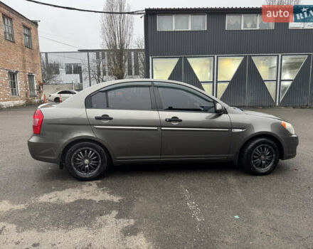 Серый Хендай Акцент, объемом двигателя 1.4 л и пробегом 122 тыс. км за 4500 $, фото 6 на Automoto.ua