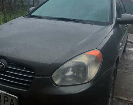 Сірий Хендай Акцент, об'ємом двигуна 1.5 л та пробігом 250 тис. км за 4200 $, фото 1 на Automoto.ua