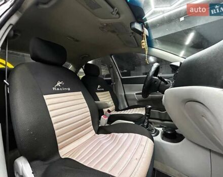 Серый Хендай Акцент, объемом двигателя 1.4 л и пробегом 168 тыс. км за 5200 $, фото 19 на Automoto.ua