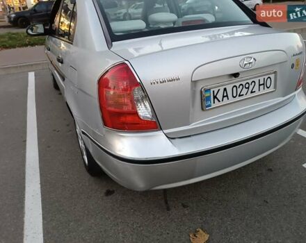 Сірий Хендай Акцент, об'ємом двигуна 1.4 л та пробігом 130 тис. км за 5100 $, фото 23 на Automoto.ua