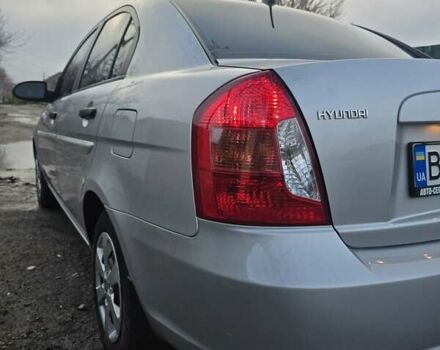 Серый Хендай Акцент, объемом двигателя 1.4 л и пробегом 82 тыс. км за 6600 $, фото 59 на Automoto.ua