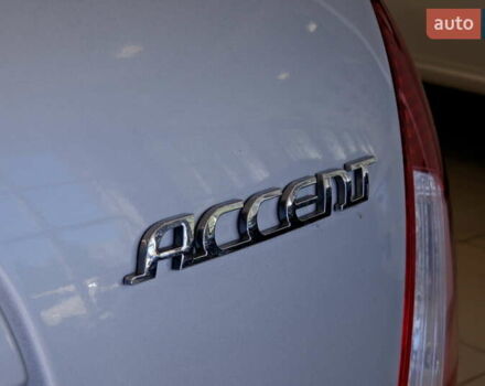 Серый Хендай Акцент, объемом двигателя 1.6 л и пробегом 55 тыс. км за 6900 $, фото 54 на Automoto.ua