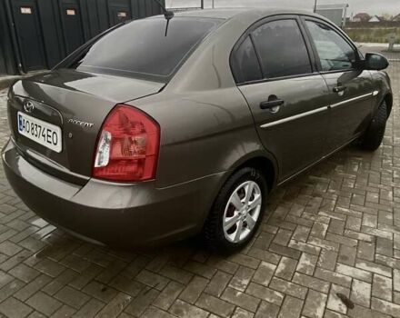 Серый Хендай Акцент, объемом двигателя 1.4 л и пробегом 344 тыс. км за 5000 $, фото 4 на Automoto.ua