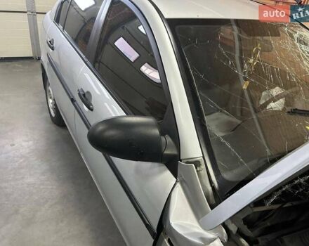 Серый Хендай Акцент, объемом двигателя 1.4 л и пробегом 214 тыс. км за 1900 $, фото 15 на Automoto.ua