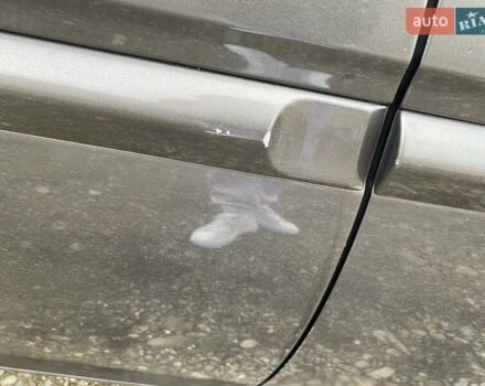 Серый Хендай Акцент, объемом двигателя 1.4 л и пробегом 344 тыс. км за 5000 $, фото 6 на Automoto.ua