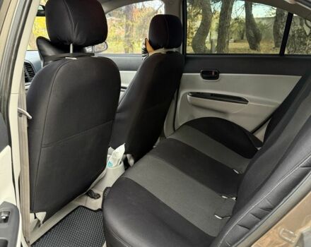 Сірий Хендай Акцент, об'ємом двигуна 1.4 л та пробігом 125 тис. км за 4800 $, фото 4 на Automoto.ua