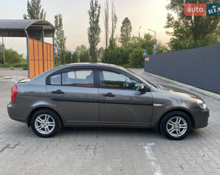 Сірий Хендай Акцент, об'ємом двигуна 1.4 л та пробігом 152 тис. км за 3700 $, фото 5 на Automoto.ua