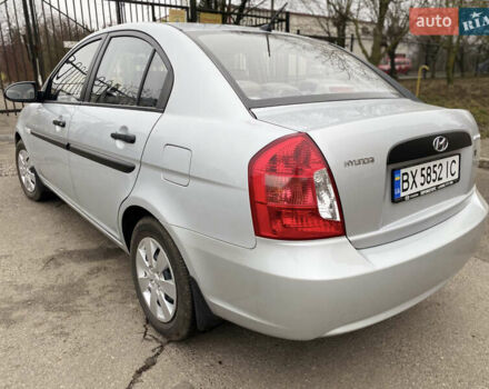 Серый Хендай Акцент, объемом двигателя 1.4 л и пробегом 5 тыс. км за 7500 $, фото 4 на Automoto.ua