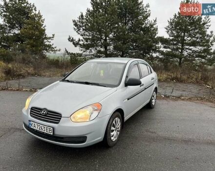 Серый Хендай Акцент, объемом двигателя 1.4 л и пробегом 139 тыс. км за 4500 $, фото 4 на Automoto.ua