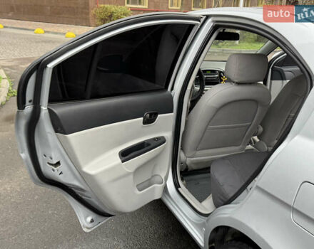 Сірий Хендай Акцент, об'ємом двигуна 1.4 л та пробігом 224 тис. км за 4400 $, фото 11 на Automoto.ua
