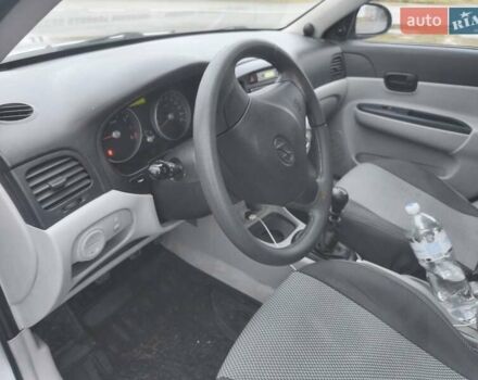 Сірий Хендай Акцент, об'ємом двигуна 1.4 л та пробігом 139 тис. км за 4700 $, фото 12 на Automoto.ua