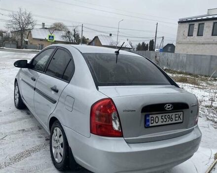 Серый Хендай Акцент, объемом двигателя 1.4 л и пробегом 261 тыс. км за 4499 $, фото 3 на Automoto.ua