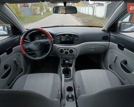 Сірий Хендай Акцент, об'ємом двигуна 1.4 л та пробігом 240 тис. км за 4400 $, фото 16 на Automoto.ua