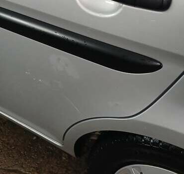 Серый Хендай Акцент, объемом двигателя 1.4 л и пробегом 113 тыс. км за 4600 $, фото 11 на Automoto.ua