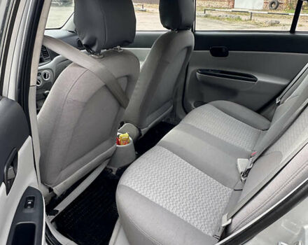 Серый Хендай Акцент, объемом двигателя 1.4 л и пробегом 158 тыс. км за 4300 $, фото 10 на Automoto.ua