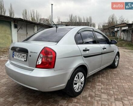 Серый Хендай Акцент, объемом двигателя 1.4 л и пробегом 114 тыс. км за 4850 $, фото 7 на Automoto.ua