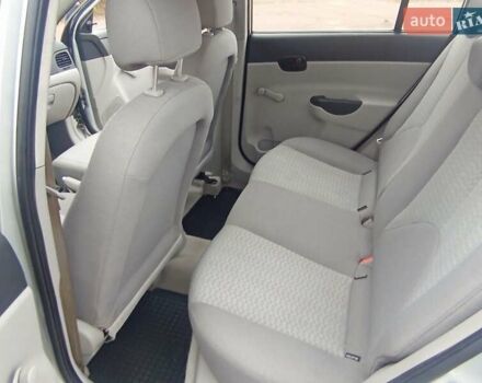 Сірий Хендай Акцент, об'ємом двигуна 1.4 л та пробігом 240 тис. км за 4800 $, фото 7 на Automoto.ua