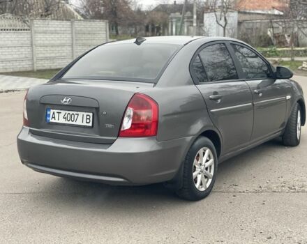 Серый Хендай Акцент, объемом двигателя 1.5 л и пробегом 270 тыс. км за 3699 $, фото 3 на Automoto.ua