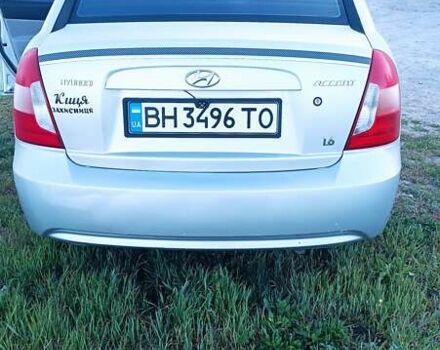 Сірий Хендай Акцент, об'ємом двигуна 1.6 л та пробігом 250 тис. км за 5000 $, фото 1 на Automoto.ua