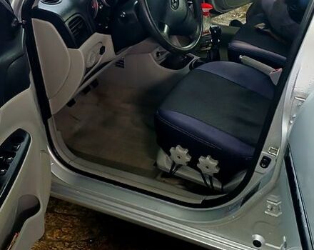 Серый Хендай Акцент, объемом двигателя 1.4 л и пробегом 113 тыс. км за 4600 $, фото 3 на Automoto.ua