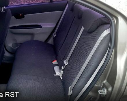 Серый Хендай Акцент, объемом двигателя 1.4 л и пробегом 220 тыс. км за 5900 $, фото 5 на Automoto.ua