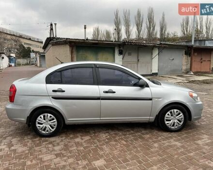 Серый Хендай Акцент, объемом двигателя 1.4 л и пробегом 114 тыс. км за 4850 $, фото 6 на Automoto.ua