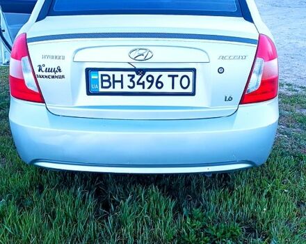 Сірий Хендай Акцент, об'ємом двигуна 1.6 л та пробігом 250 тис. км за 5000 $, фото 1 на Automoto.ua