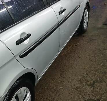 Серый Хендай Акцент, объемом двигателя 1.4 л и пробегом 113 тыс. км за 4600 $, фото 9 на Automoto.ua