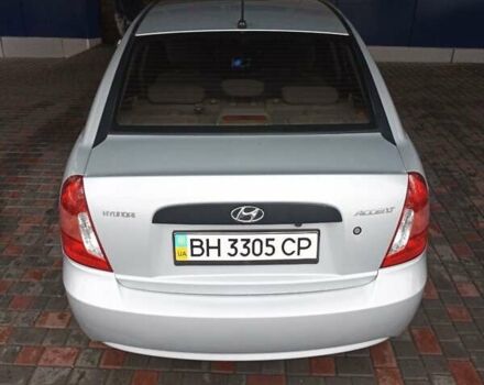 Серый Хендай Акцент, объемом двигателя 1.4 л и пробегом 140 тыс. км за 4999 $, фото 5 на Automoto.ua