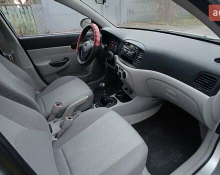 Сірий Хендай Акцент, об'ємом двигуна 1.4 л та пробігом 240 тис. км за 4400 $, фото 15 на Automoto.ua