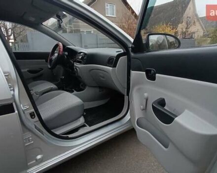 Сірий Хендай Акцент, об'ємом двигуна 1.4 л та пробігом 240 тис. км за 4400 $, фото 14 на Automoto.ua