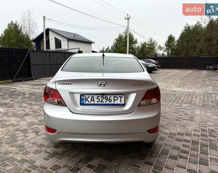 Серый Хендай Акцент, объемом двигателя 1.6 л и пробегом 186 тыс. км за 7900 $, фото 7 на Automoto.ua