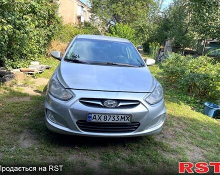 Серый Хендай Акцент, объемом двигателя 1.4 л и пробегом 290 тыс. км за 4600 $, фото 4 на Automoto.ua