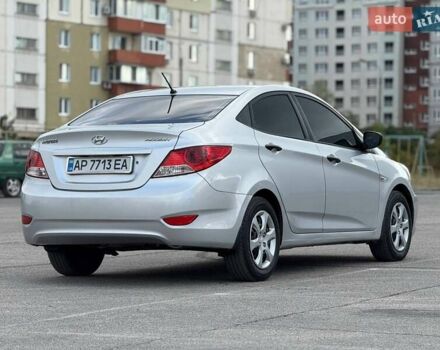 Сірий Хендай Акцент, об'ємом двигуна 1.4 л та пробігом 138 тис. км за 6499 $, фото 4 на Automoto.ua