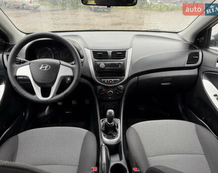 Серый Хендай Акцент, объемом двигателя 1.4 л и пробегом 38 тыс. км за 7700 $, фото 18 на Automoto.ua