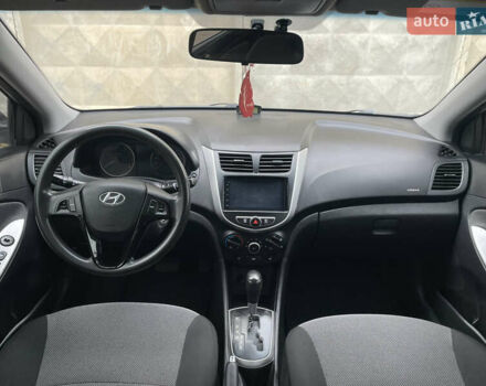 Хендай Акцент 2011 у Одесі на Automoto.ua Сірий Хендай Акцент, об'ємом двигуна 1.4 л та пробігом 184 тис. км за 7200 $, фото 55 на Automoto.ua