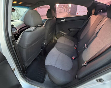 Серый Хендай Акцент, объемом двигателя 1.4 л и пробегом 242 тыс. км за 6100 $, фото 10 на Automoto.ua