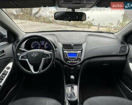 Серый Хендай Акцент, объемом двигателя 1.4 л и пробегом 180 тыс. км за 8100 $, фото 20 на Automoto.ua