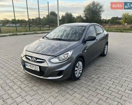 Сірий Хендай Акцент, об'ємом двигуна 1.4 л та пробігом 200 тис. км за 5700 $, фото 1 на Automoto.ua