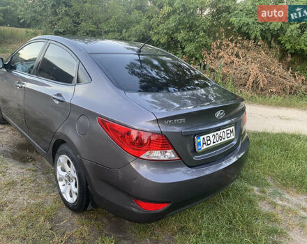 Серый Хендай Акцент, объемом двигателя 1.4 л и пробегом 200 тыс. км за 6950 $, фото 3 на Automoto.ua