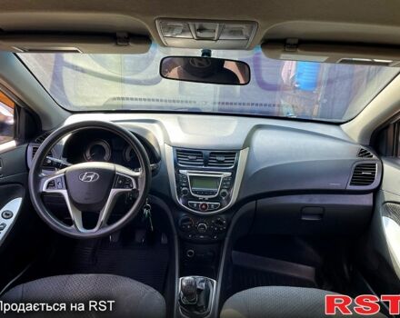 Серый Хендай Акцент, объемом двигателя 1.4 л и пробегом 290 тыс. км за 4600 $, фото 9 на Automoto.ua