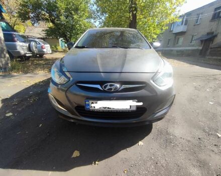 Серый Хендай Акцент, объемом двигателя 1.4 л и пробегом 163 тыс. км за 7000 $, фото 3 на Automoto.ua