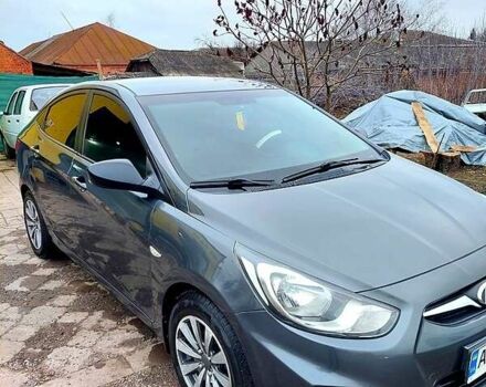 Серый Хендай Акцент, объемом двигателя 1.4 л и пробегом 165 тыс. км за 6500 $, фото 3 на Automoto.ua