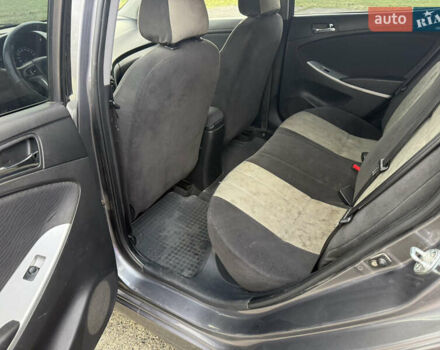 Серый Хендай Акцент, объемом двигателя 1.4 л и пробегом 206 тыс. км за 6400 $, фото 31 на Automoto.ua