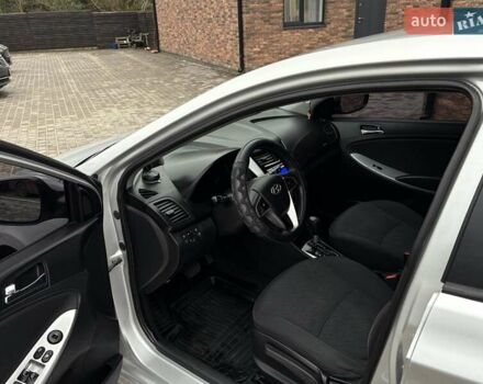 Серый Хендай Акцент, объемом двигателя 1.6 л и пробегом 186 тыс. км за 7900 $, фото 17 на Automoto.ua