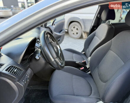 Серый Хендай Акцент, объемом двигателя 1.6 л и пробегом 138 тыс. км за 7900 $, фото 32 на Automoto.ua