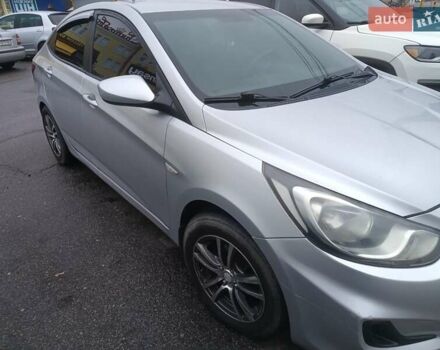 Серый Хендай Акцент, объемом двигателя 1.4 л и пробегом 316 тыс. км за 5800 $, фото 1 на Automoto.ua