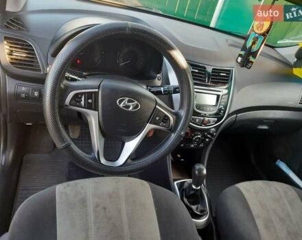 Серый Хендай Акцент, объемом двигателя 1.4 л и пробегом 200 тыс. км за 6950 $, фото 24 на Automoto.ua