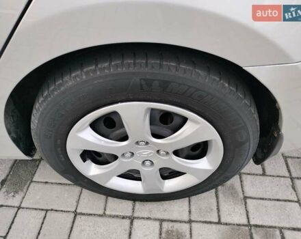 Серый Хендай Акцент, объемом двигателя 1.4 л и пробегом 175 тыс. км за 7500 $, фото 24 на Automoto.ua