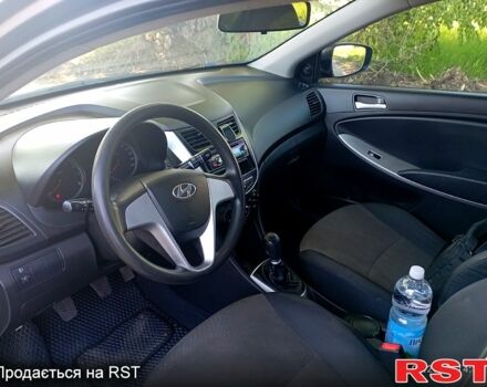Сірий Хендай Акцент, об'ємом двигуна 1.4 л та пробігом 173 тис. км за 6300 $, фото 5 на Automoto.ua